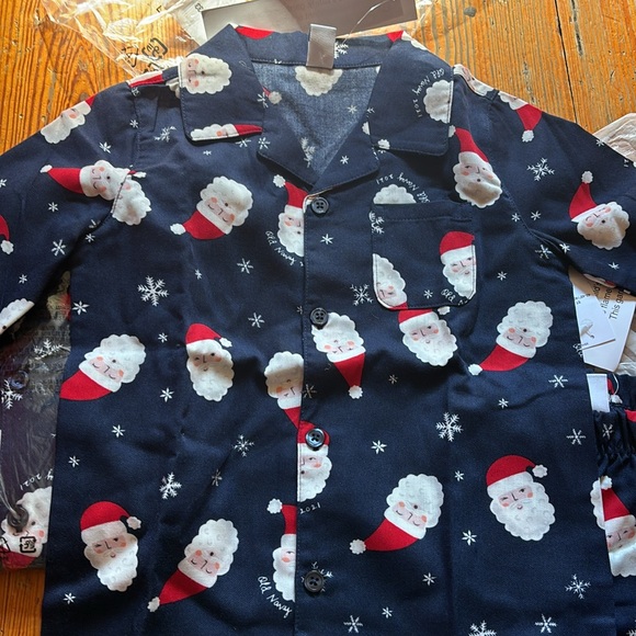 Old Navy Christmas Pajamas Lot of 2 - Picture 4 of 5